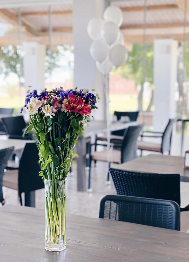 Injir Village Hotel Gudauta Eksteriør billede